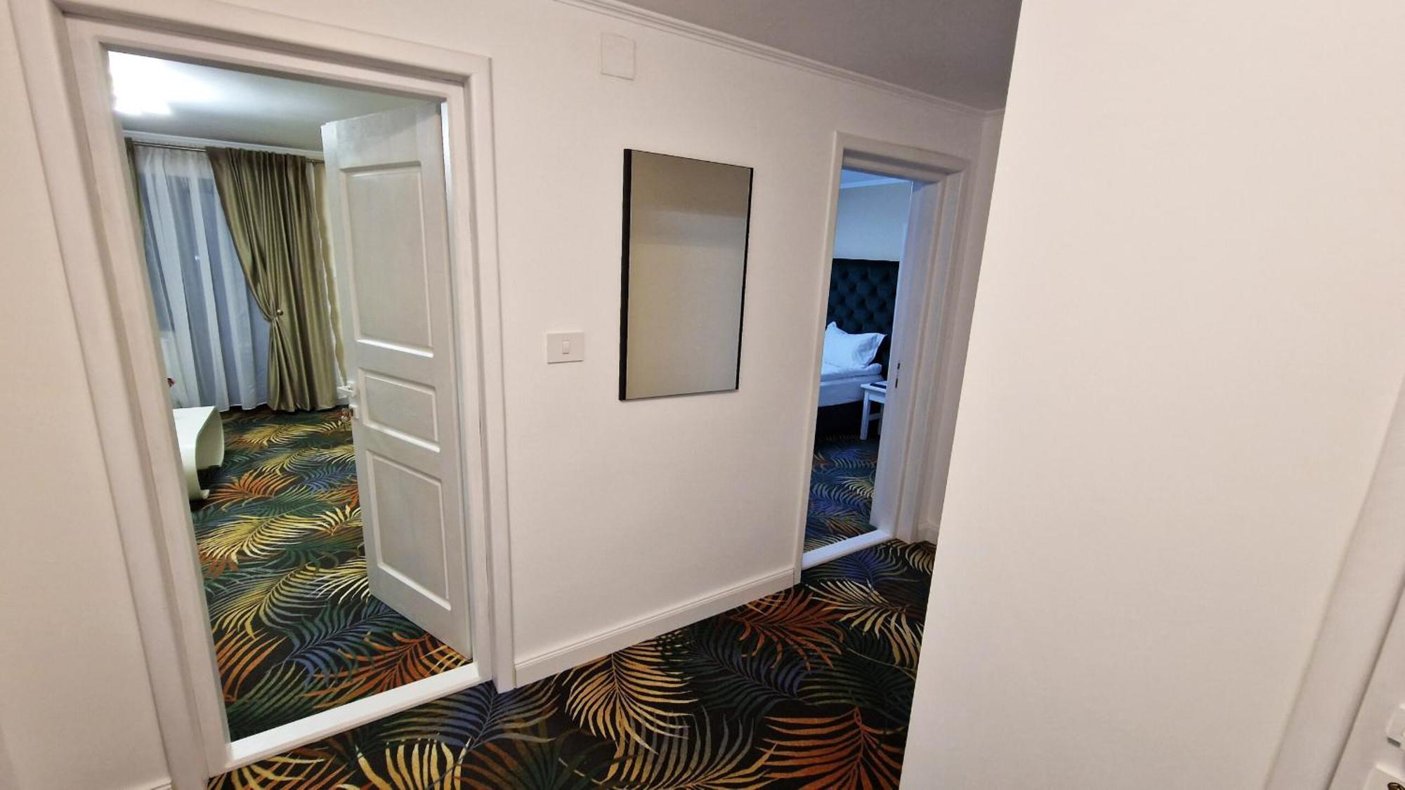 Pensiunea Pink House Runcu Hotell Runcu  Exteriör bild