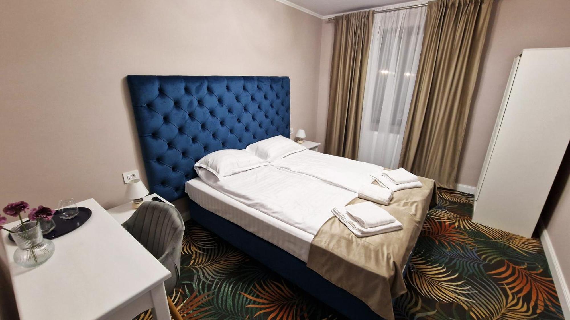 Pensiunea Pink House Runcu Hotell Runcu  Exteriör bild