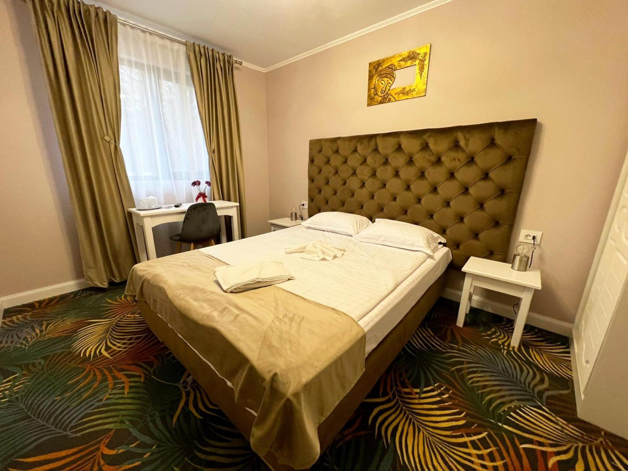 Pensiunea Pink House Runcu Hotell Runcu  Exteriör bild
